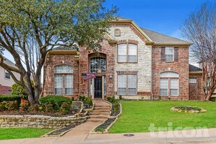 1980 Creekside Dr in Rockwall, TX - Building Photo