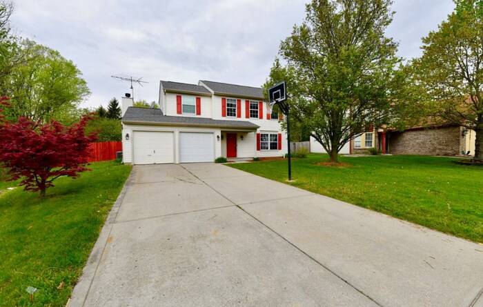 5742 Pillory Way in Indianapolis, IN - Building Photo