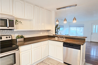 54-56 Kuhl Ct in Walnut Creek, CA - Foto de edificio - Building Photo