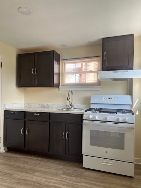 4402 Lancaster St in Harrisburg, PA - Building Photo