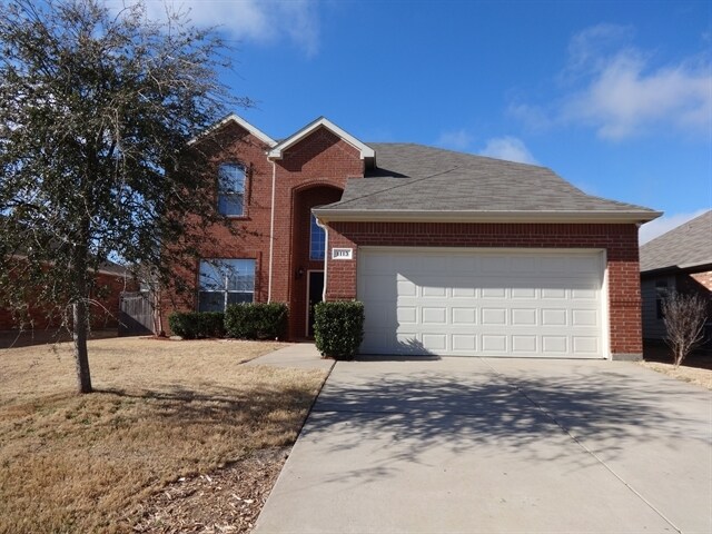 1113 Skylark Dr in Burleson, TX - Building Photo