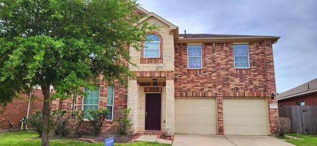 property at 19915 Kinsington Briar Ln