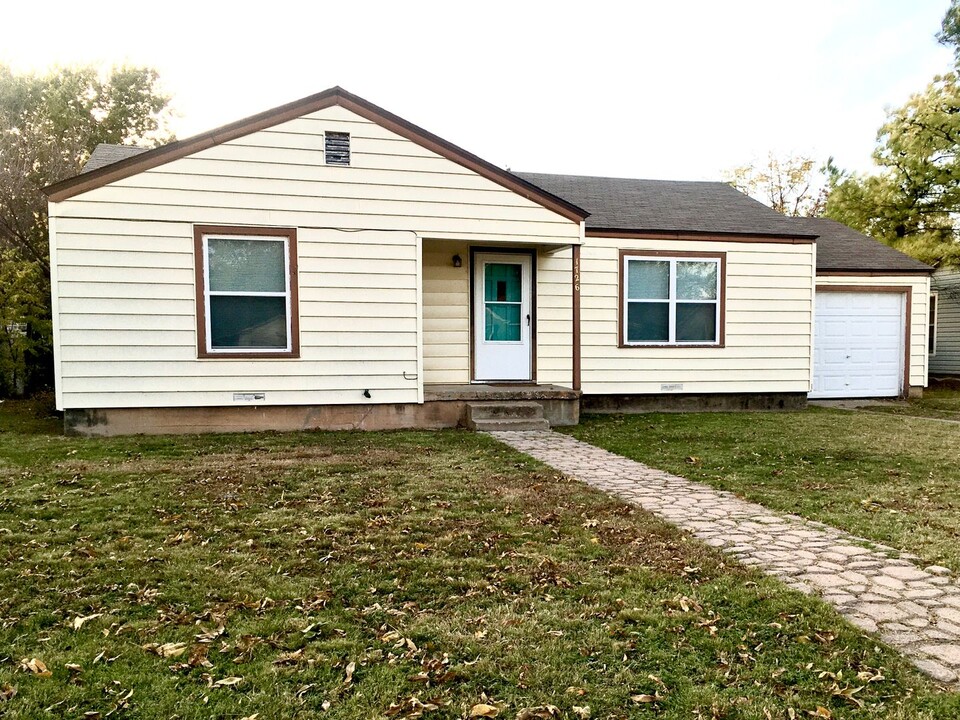 1726 Mccracken St in Abilene, TX - Building Photo