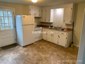 33 Yale St in Bangor, ME - Building Photo - Building Photo