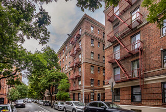 125 W 16th St in New York, NY - Foto de edificio - Primary Photo