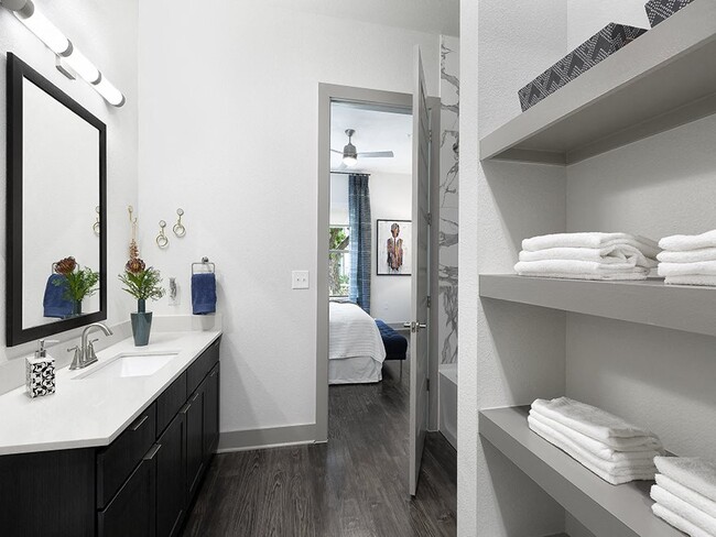 632 N Eldridge Pkwy in Houston, TX - Building Photo - Building Photo