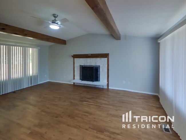 160 Christina Dr in Sumner, WA - Building Photo - Building Photo