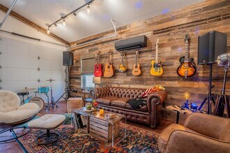 5200 St Georges Green in Austin, TX - Building Photo - Building Photo