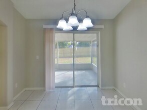 13235 Prestwick Dr in Riverview, FL - Foto de edificio - Building Photo