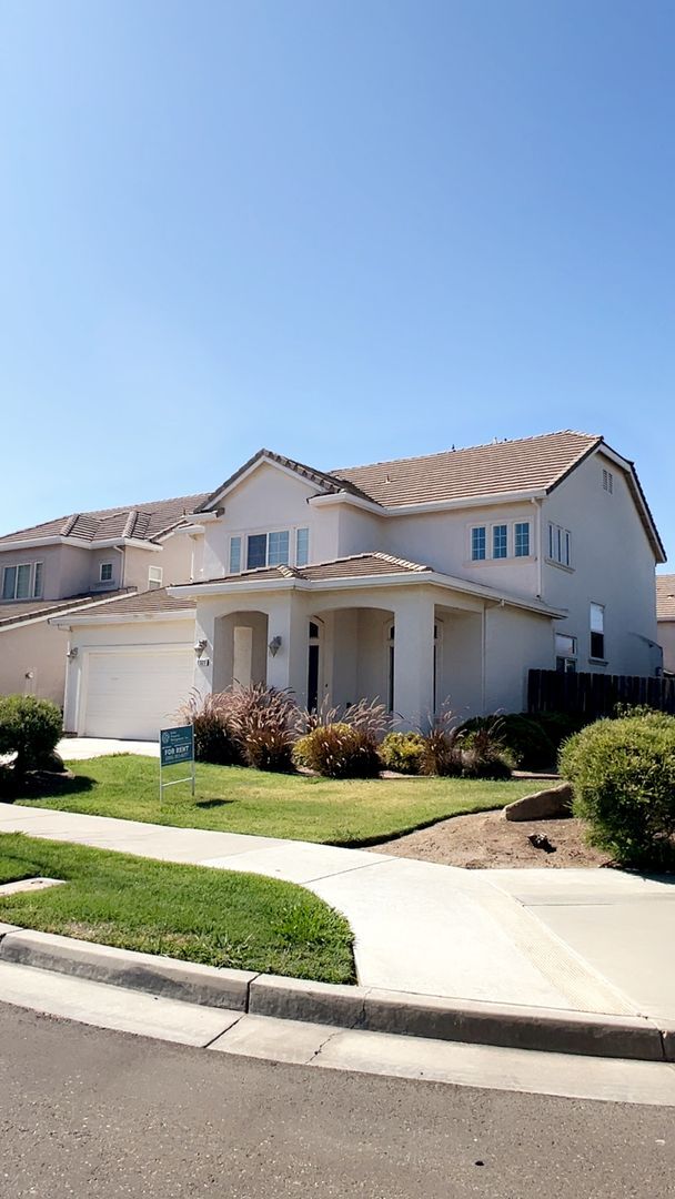 1321 Jenner Dr