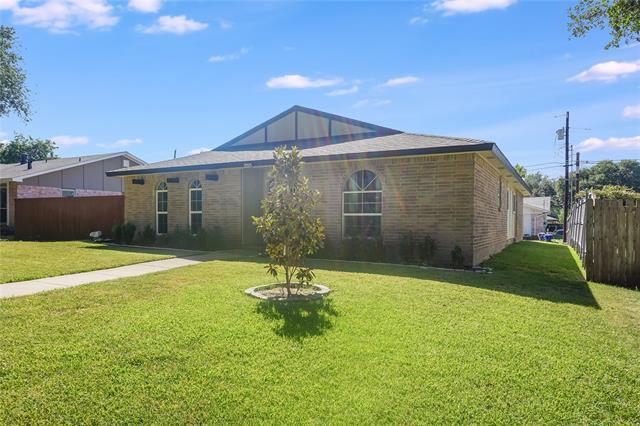 property at 1456 Waterton Dr