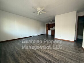 1135 1/2 N College Dr in Maryville, MO - Building Photo - Building Photo