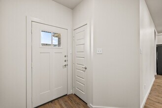 10918 Albany Ave in Lubbock, TX - Foto de edificio - Building Photo