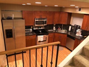 2715 Harcum Wy in Pittsburgh, PA - Building Photo - Building Photo