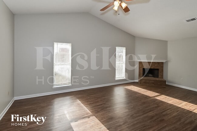 3431 Golden Oaks Dr in Horn Lake, MS - Building Photo - Building Photo