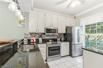 8161 Twelve Oaks Cir in Naples, FL - Building Photo - Building Photo
