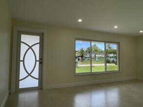 127 1st Ave in Indialantic, FL - Building Photo - Building Photo