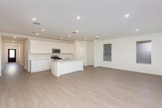 10005 Standardbred Dr in Providence Village, TX - Building Photo - Building Photo
