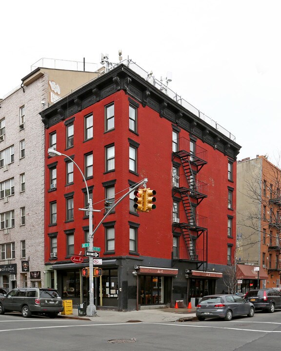 174 Avenue B in New York, NY - Building Photo