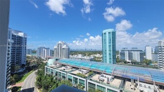 6039 Collins Ave in Miami Beach, FL - Building Photo