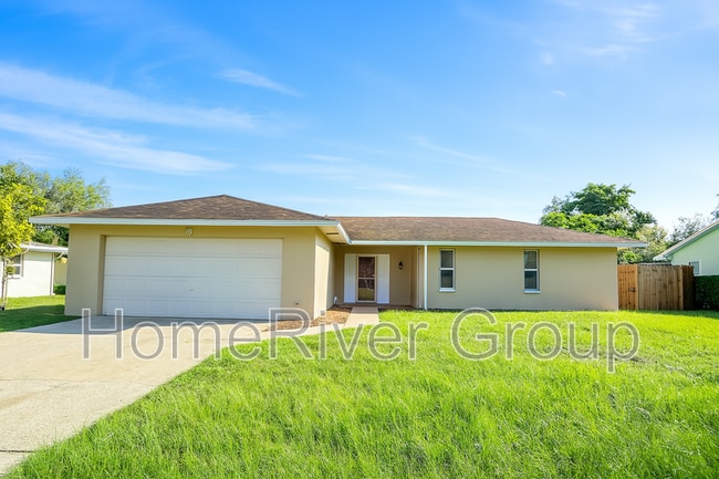 928 Parkwood Dr