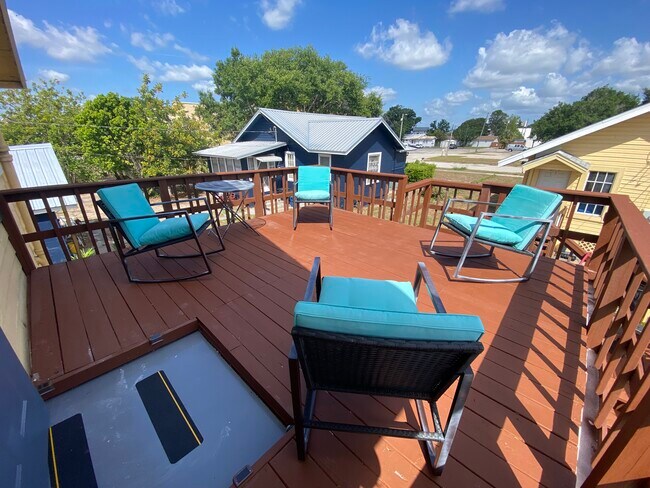 612 S Pine St in Sebring, FL - Building Photo - Building Photo
