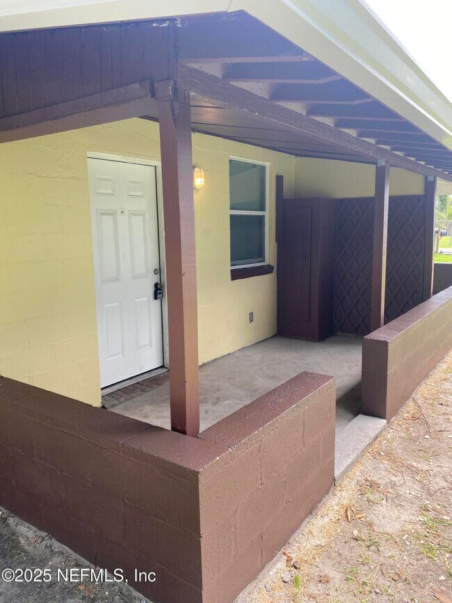 3139 Cecelia St in Jacksonville, FL - Foto de edificio - Building Photo