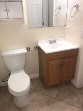 845 NW 98th Ave in Plantation, FL - Building Photo - Building Photo