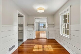 373 Great River Rd in Great River, NY - Building Photo - Building Photo