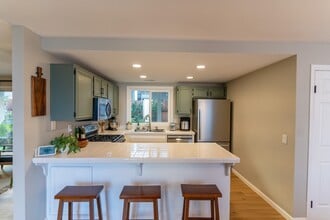 1304 Palomar Pl in Vista, CA - Building Photo - Building Photo