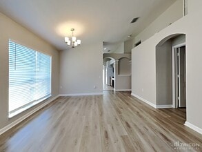 30342 Grymes Dr in Wesley Chapel, FL - Building Photo - Building Photo