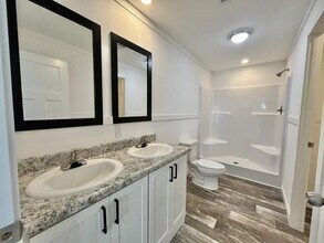 16830 Oak Leaf Ct in North Fort Myers, FL - Building Photo - Building Photo