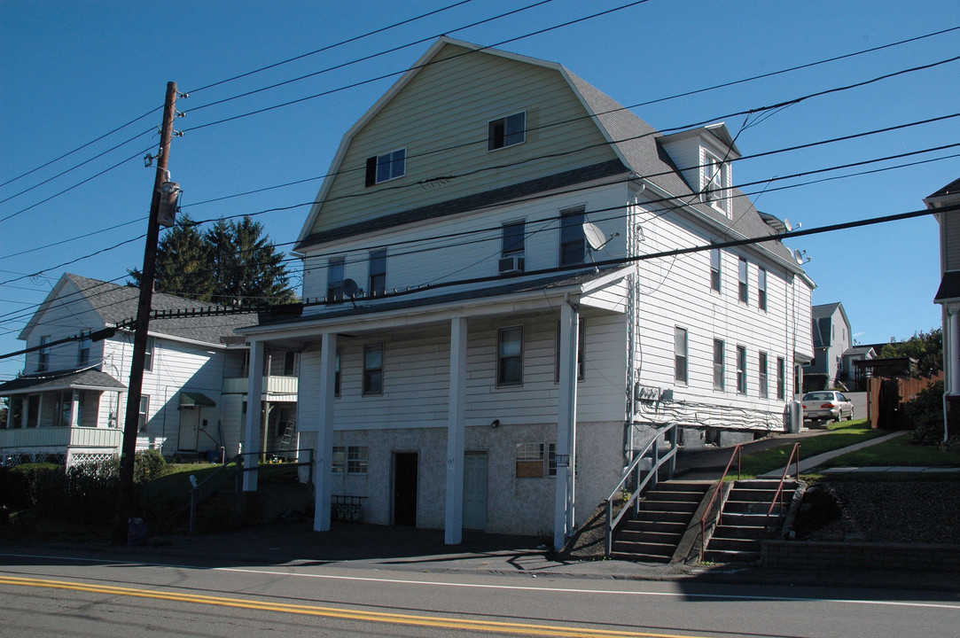 157 Main St in Wilkes-Barre, PA - Foto de edificio