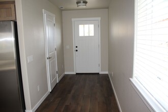 3001 SW University Rd in Grants Pass, OR - Foto de edificio - Building Photo