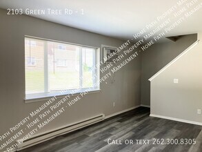 2103 Green Tree Rd in West Bend, WI - Building Photo - Building Photo