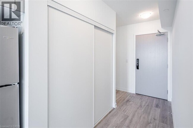 3210 Dakota Cmn in Burlington, ON - Building Photo - Building Photo