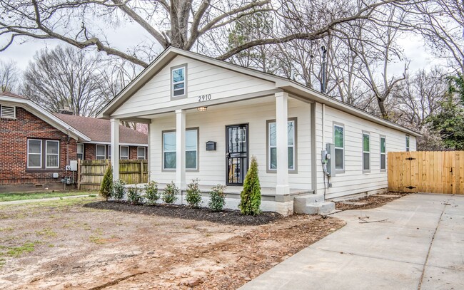 2910 Southern Ave in Memphis, TN - Building Photo - Building Photo