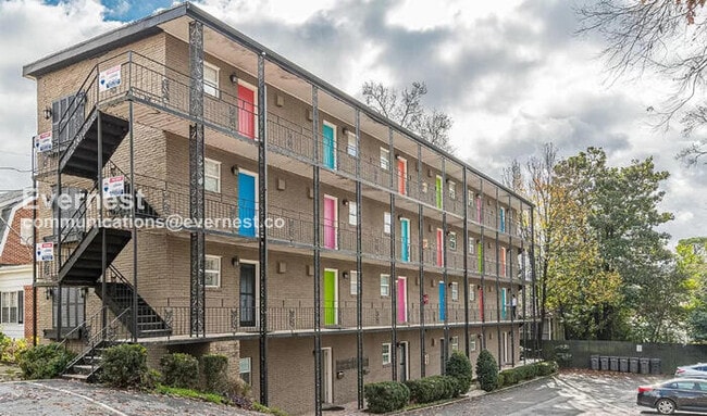 property at 45 Sheridan Dr NE