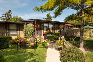 Brunswick Apartments in Woodhaven, MI - Building Photo