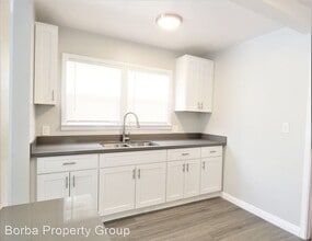 935 N Washington Pl in Long Beach, CA - Building Photo - Building Photo