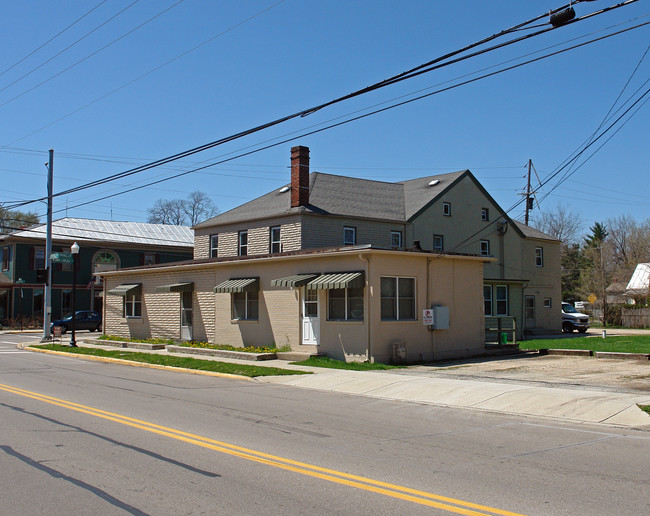 100 Sycamore St in Medway, OH - Foto de edificio - Building Photo