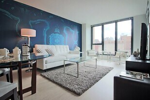 161 W Superior St in Chicago, IL - Building Photo