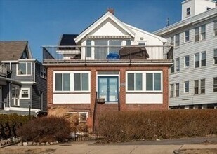 267 Lynn Shore Dr in Lynn, MA - Building Photo - Building Photo
