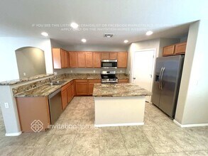 3362 W Hayden Peak Dr in San Tan Valley, AZ - Foto de edificio - Building Photo