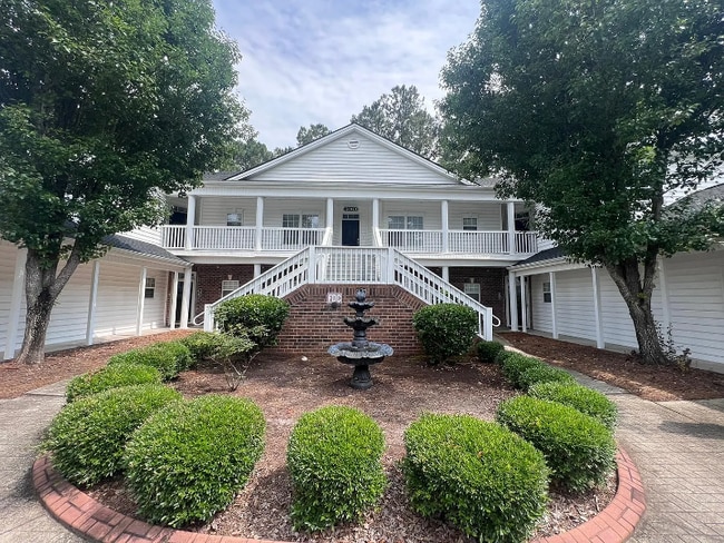 5063 Glenbrook Dr