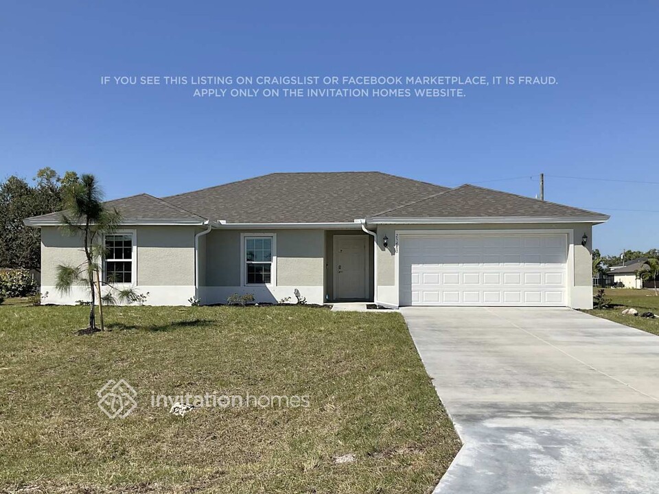 25483 Doredo Dr in Punta Gorda, FL - Building Photo