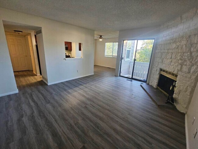 4323 S Andes Way in Aurora, CO - Building Photo - Building Photo