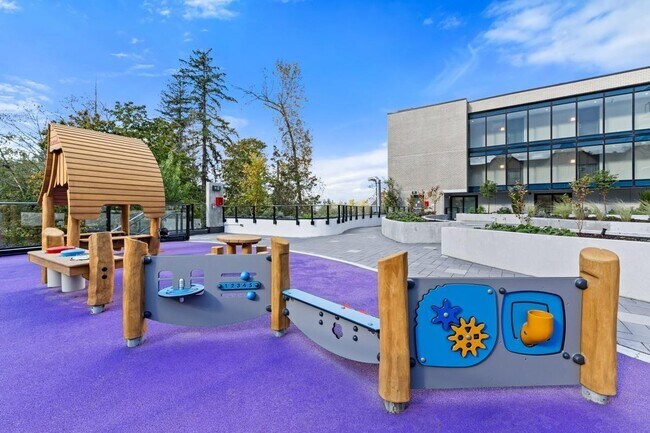 10333 133 St in Surrey, BC - Building Photo - Building Photo