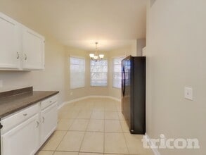 1627 Chatham Cir in Apopka, FL - Foto de edificio - Building Photo