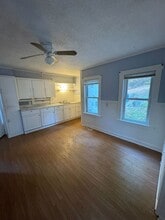 107 Hanover St in Claremont, NH - Building Photo - Building Photo